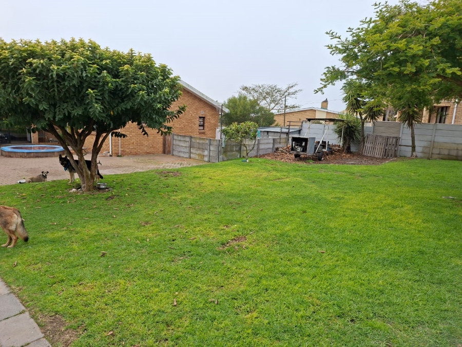 4 Bedroom Property for Sale in Lamberts Bay Western Cape